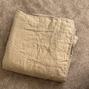 Crate & Barrel Linen Quilt